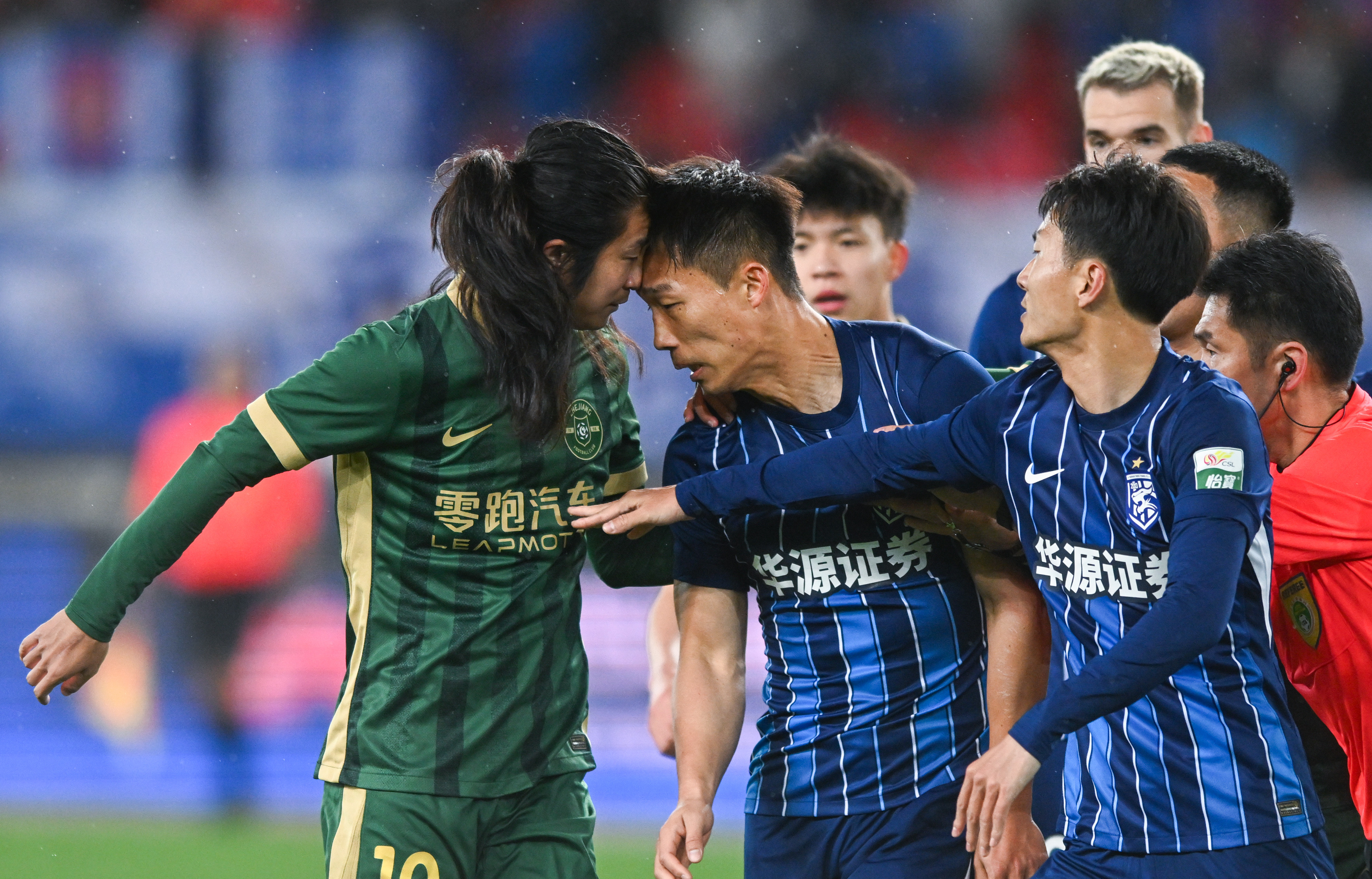 九游娱乐中心-包含武汉三镇迎亚冠关键赛，转会期再遭质疑，话题不断，控场能力受关注的词条