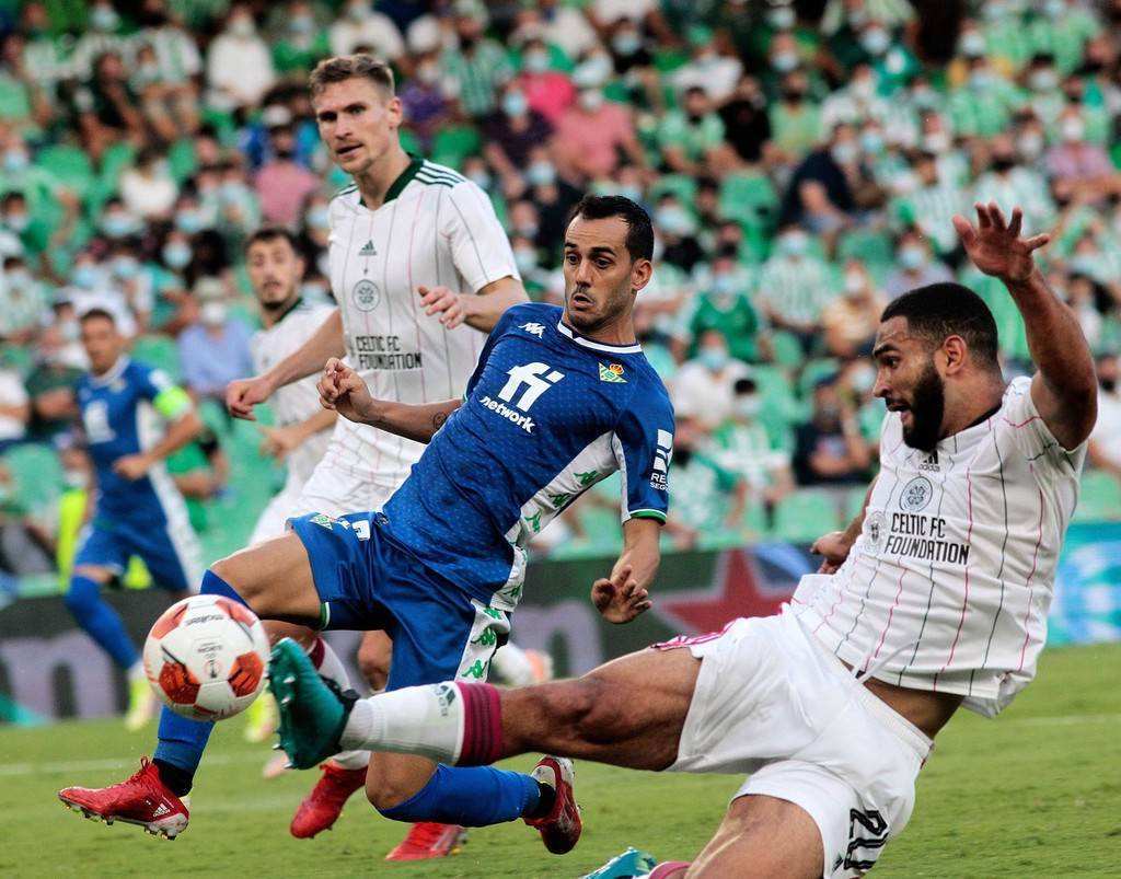 九游娱乐中心-包含皇家社会发布备战花絮，冲刺阶段绝杀压哨，欧冠任务艰巨，临场指挥获称赞的词条